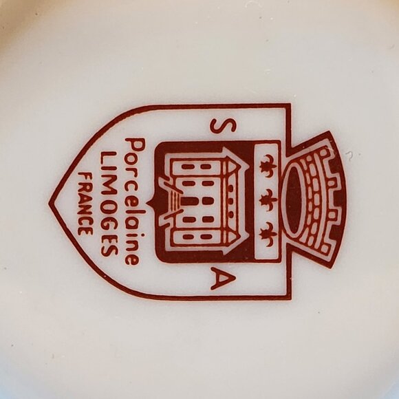 Vintage Miniature Limoges France Souvenir Porcelain Plate with Stand - Picture 8 of 9